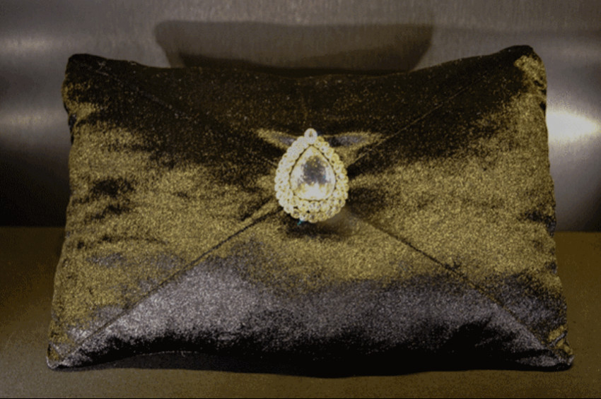 Milli Saraylardan Kaşıkçı Elması Çalınmadı açıklaması