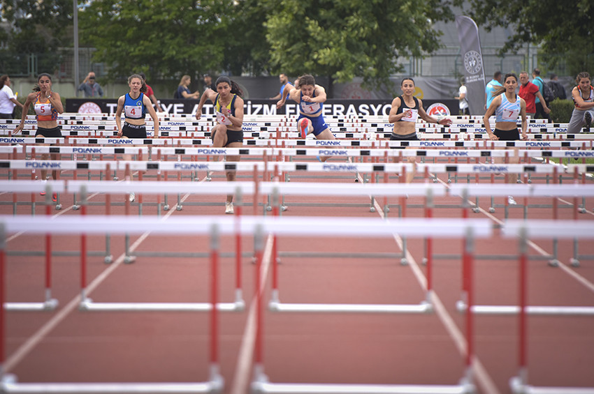 Atletizm Turkcell Süper Liginde ilk gün zafer ENKAnın