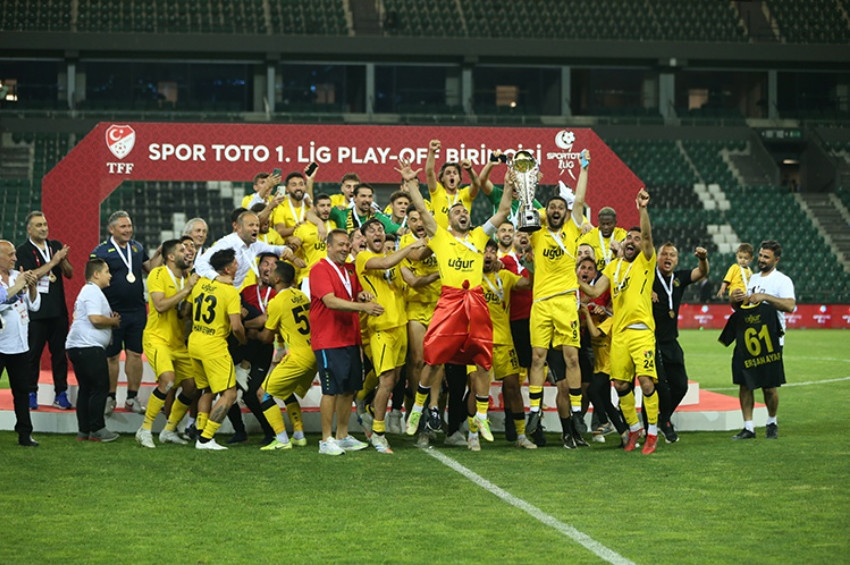 Süper Lige yükselen İstanbulspor, 8. İstanbul takımı oldu.