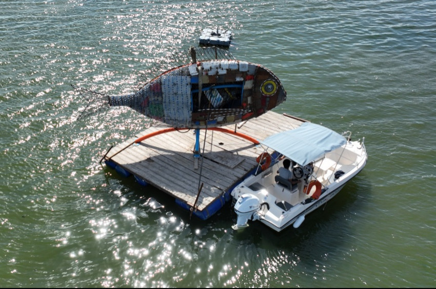 Mogan Gölü’nün çöpleri Balık Heykel oldu