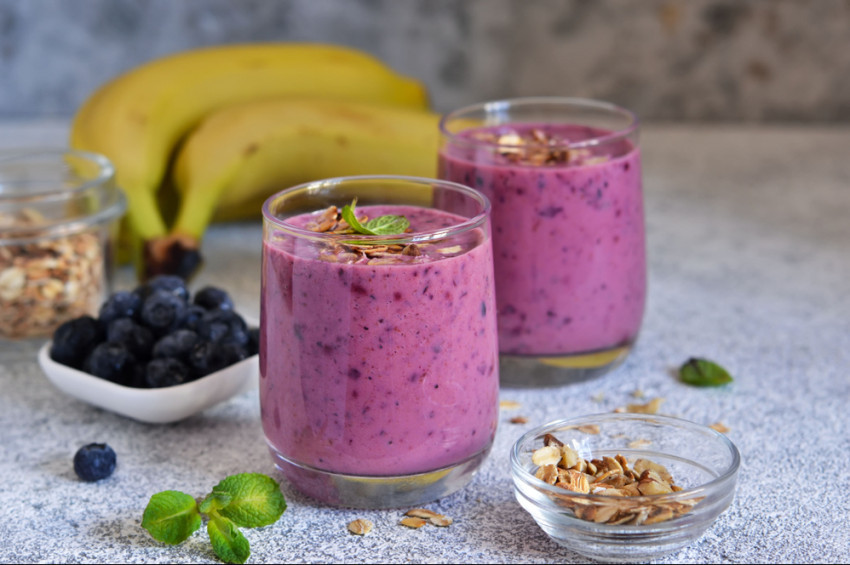 Meyvelerle tatlandırılmış 3 sağlıklı kefir tarifi