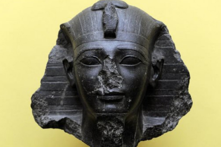 Mısırda heykellerin burunları neden kırılıyordu?