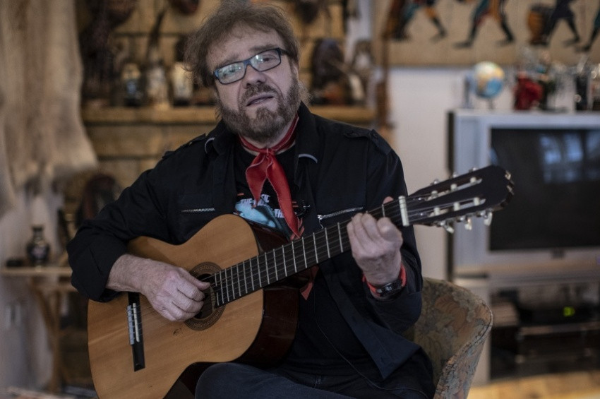 Attila Atasoy: Ayrık otu gibiydim