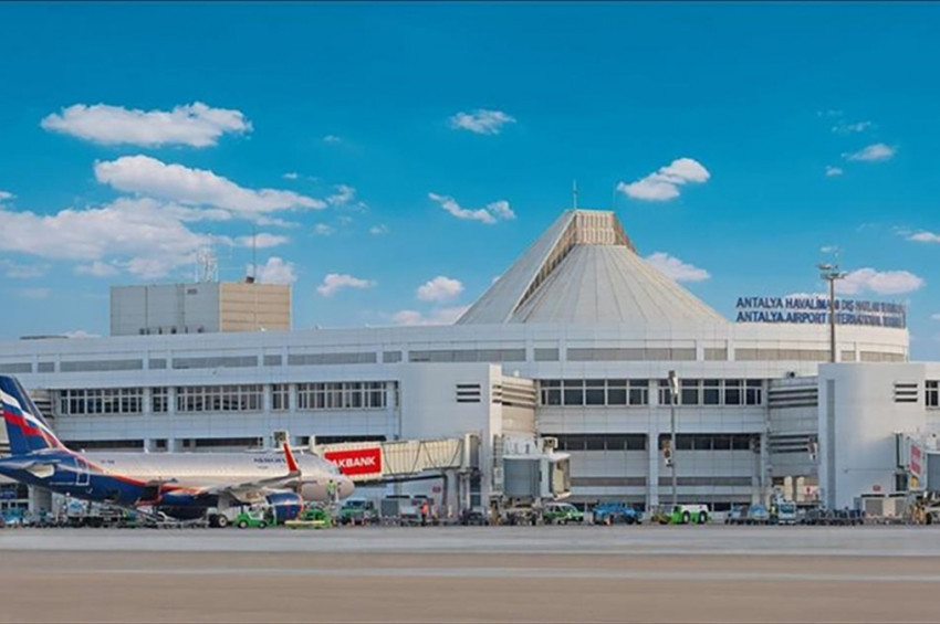 Antalyaya hava yoluyla turist yağıyor