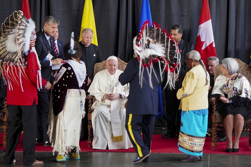 Papa Kanada ziyaretini tövbe haccı olarak tanımladı