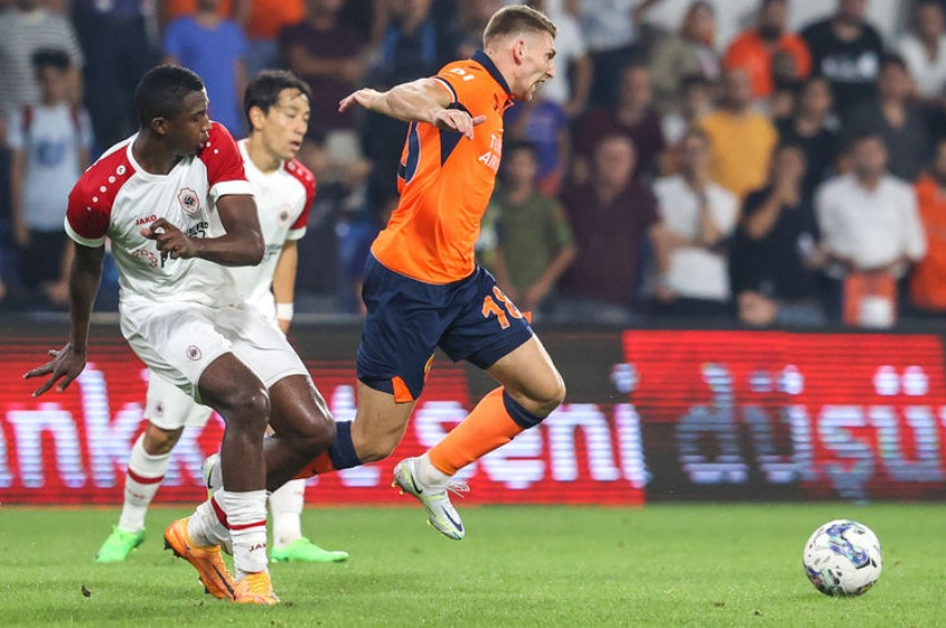 Başakşehirin tur şansı Belçikadaki rövanş maçına kaldı: 1-1