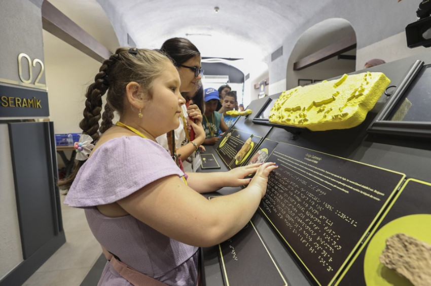 Anadolu Medeniyetleri Müzesinde Görme engellilere özel bölüm açıldı