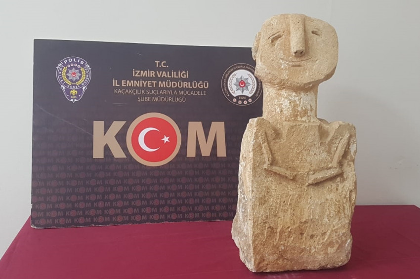 İzmirde neolitik olduğu iddia edilen heykel yakalandı