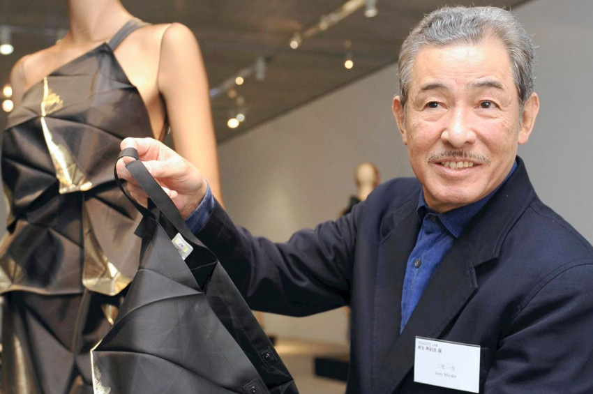 Ünlü Japon Modacı Issey Miyake  öldü