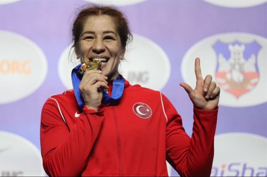 Güreşçi Yasemin Adar Yiğit ikinci kez dünya şampiyonu oldu