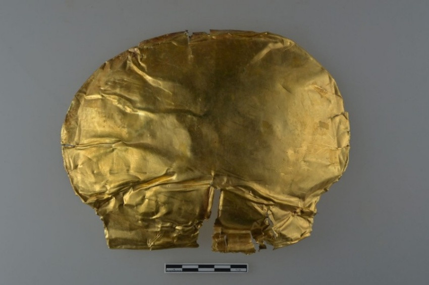 Çin’de 3 bin yıllık altın maske bulundu