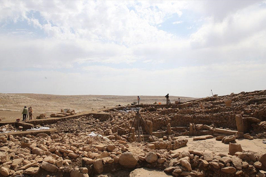Göbeklitepenin ikizi Karahantepe ören yeri ilan edildi