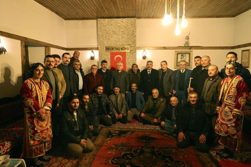 Aşık Ruhsati, köyünde Bir Dem Bin Kelam ile anıldı