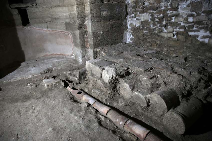 Kadıkalesinin  gizemli ayazması farklı bir ayini işaret ediyor