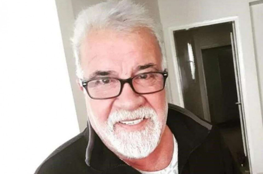 Sanatçı Muhlis Asan galada kalp krizi geçirdi