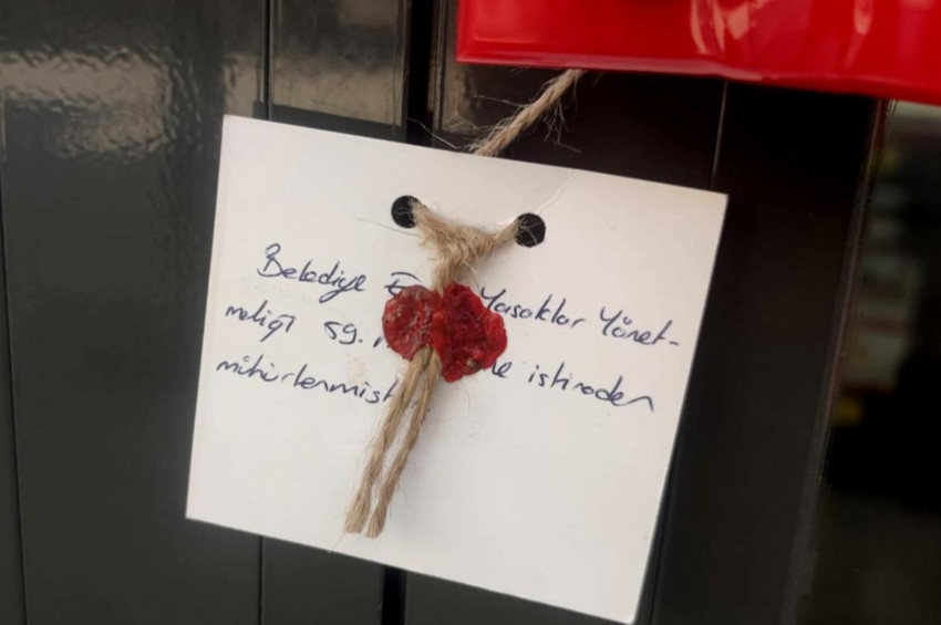 Etiket fiyat farkı nedeniyle İnegölde 9 zincir market şubesi mühürlendi