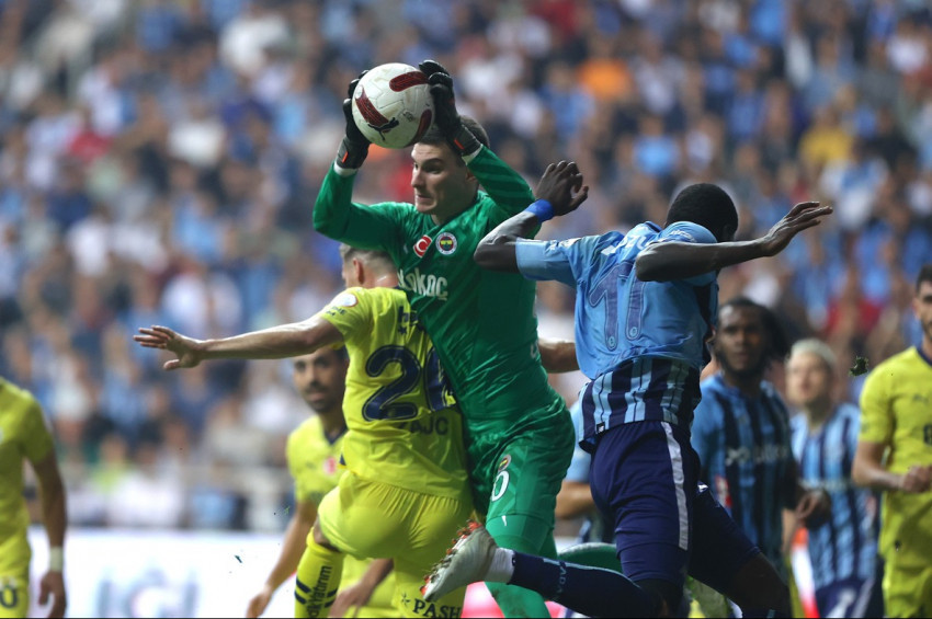 Fenerbahçe, Adana Demirspor deplasmanından 1 puanla ve lider dönüyor