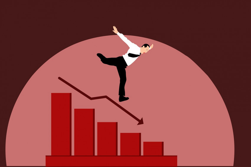 Avrupa ve ABDde ekonomik krize giren şirketler çareyi işçi çıkarmakta arıyor