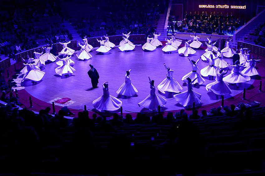 Şeb-i Arus supra-rasyonel bir tavırdır.