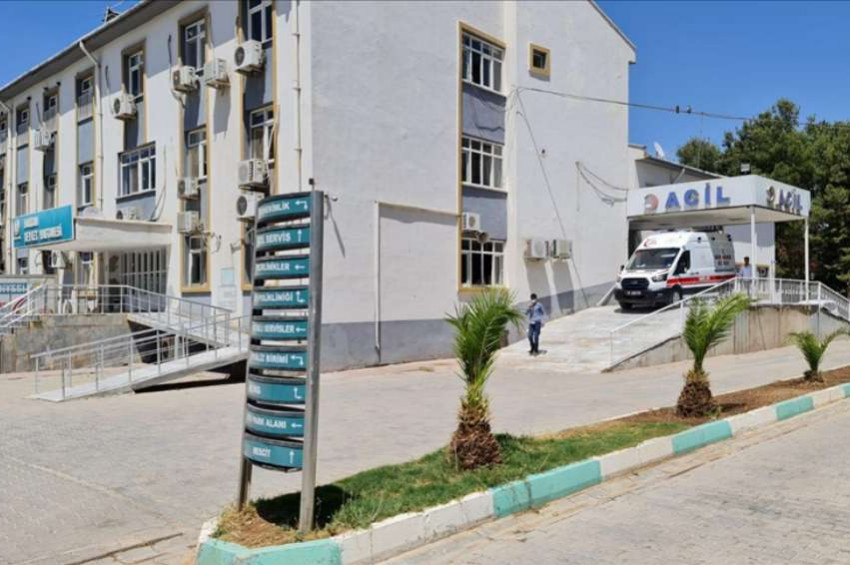 Depremde hasar gören Harran Devlet Hastanesi başka binaya taşınacak