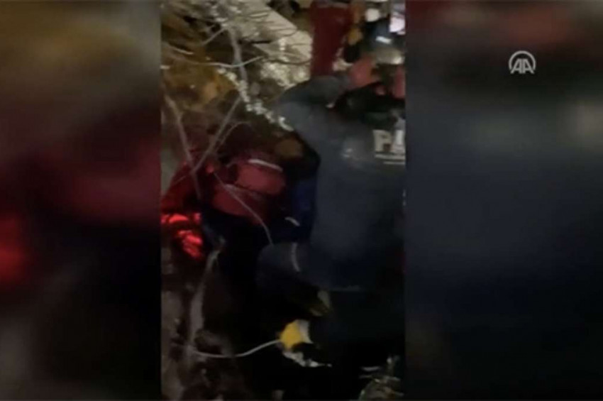 12 yaşındaki Osman, depremin 260. saatinde enkazdan sağ çıkarıldı