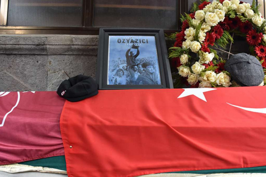 Ahmet Suat Özyazıcı toprağa verildi