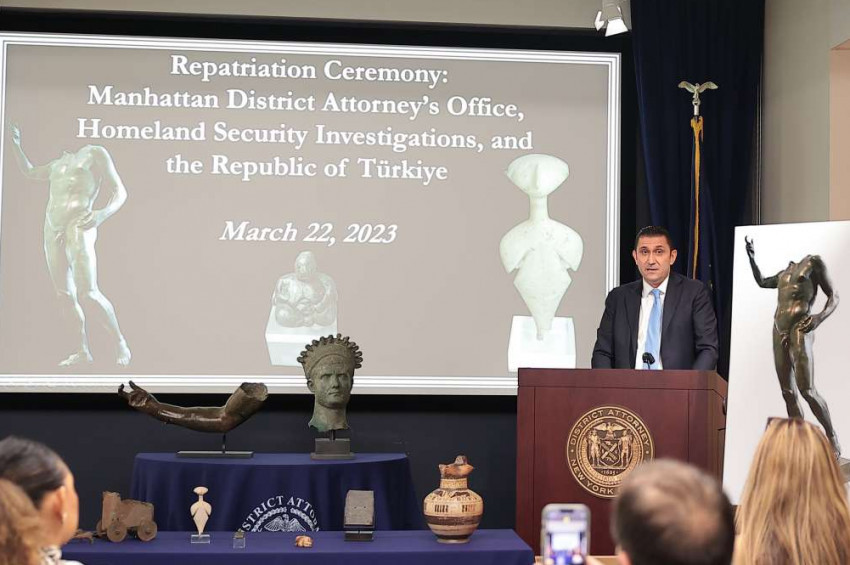 Türkiyeden ABDye kaçırılan 12 tarihi eser yurda geri dönüyor