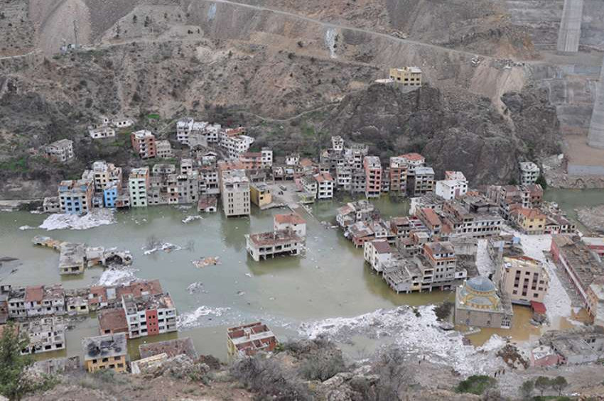 Yusufeli HES suları altına kaldı...