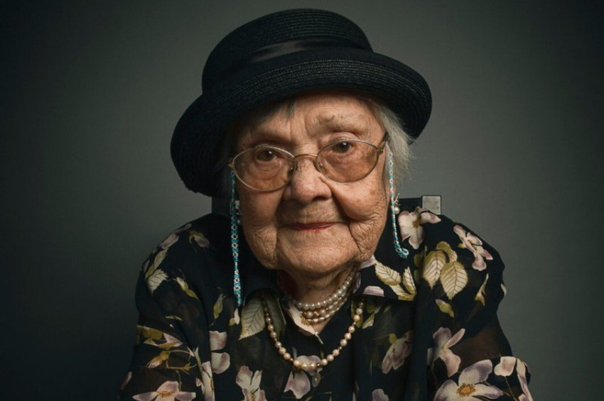 Muazzez İlmiye Çığdan Nasıl Mutlu Olurum diyenlere 8 öğüt