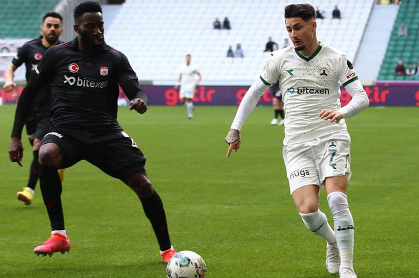Sivassporu tek golle yenen Giresunspor 11 hafta sonra galibiyetle tanıştı