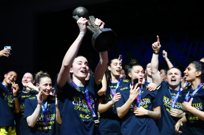 FIBA Kadınlar Avrupa Ligi Şampiyonu Fenerbahçe