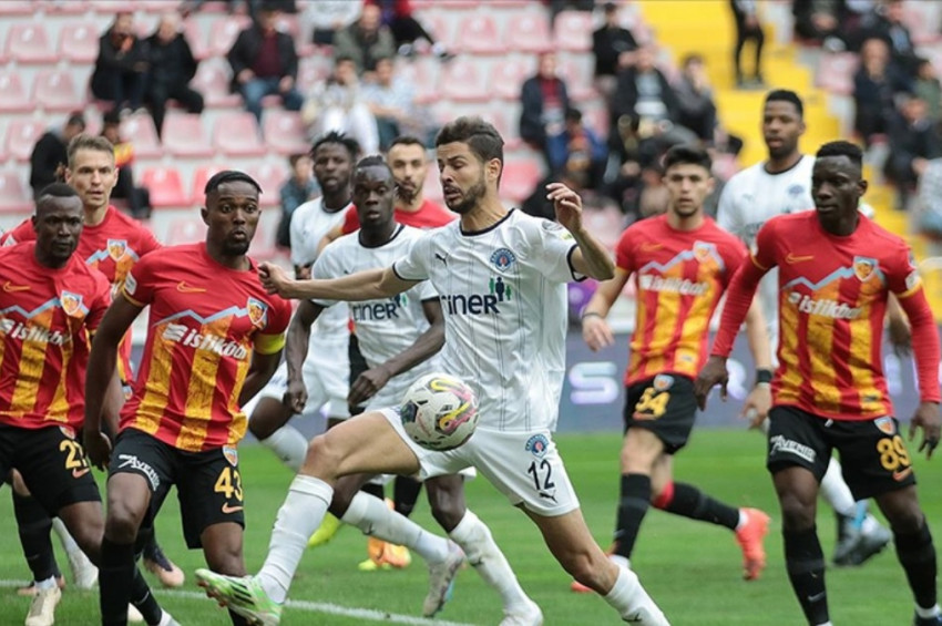 Kayserispor ile Kasımpaşaspor maçında gol sesi çıkmadı