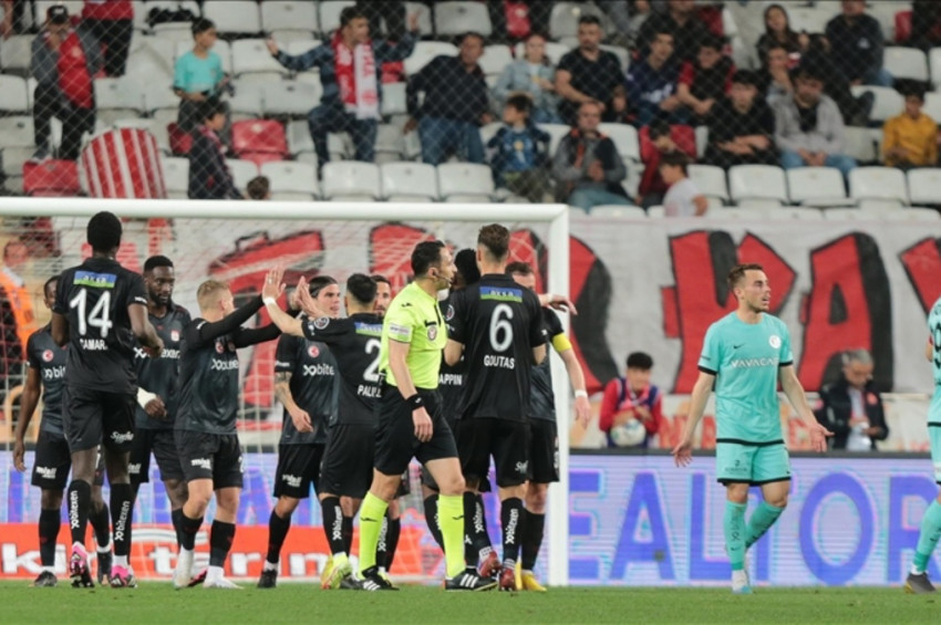 Antalyaspor: 1 - Sivasspor 2