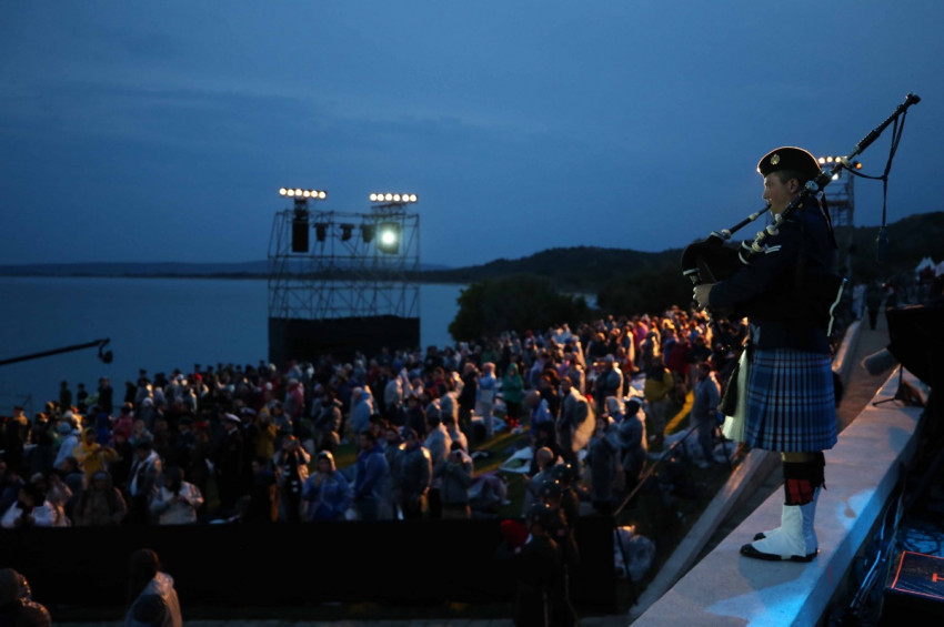 Geliboluda Anzak Günü Şafak ayini ile başladı