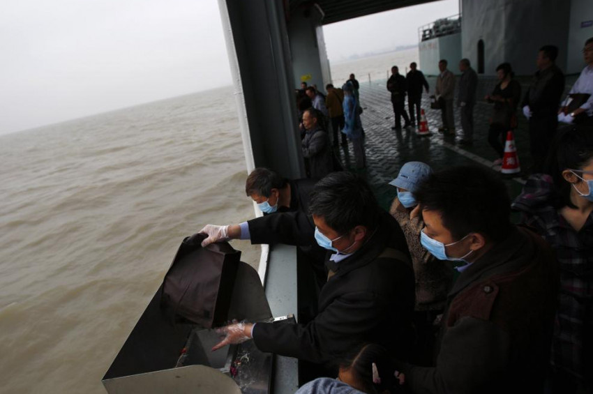 Çinde deniz cenazesi isteyenlere teşvik ödeniyor