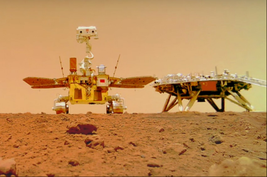 Çinin uzay keşif aracı Marsta kayboldu