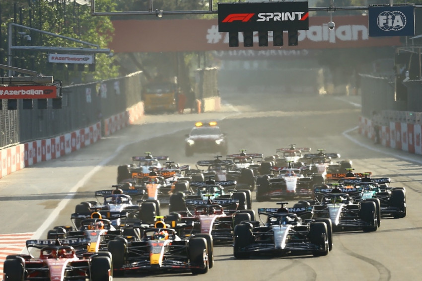 Formula 1in  Azerbaycan ayağındaki sprint yarışını Perez kazandı