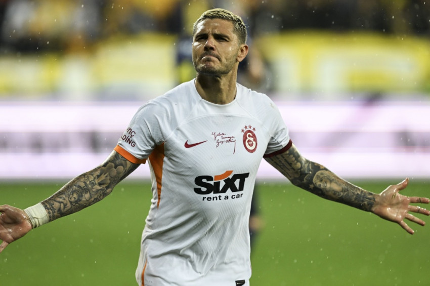 Galatasaray lig bitmeden şampiyonluğunu ilan etti