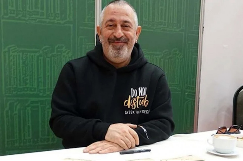 Cem Yılmaz ilk emekli maaşını aldı!