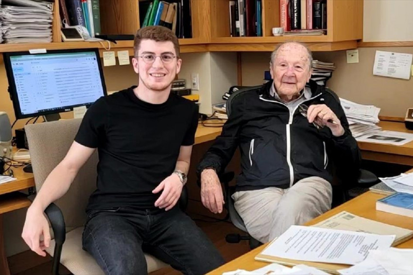 Türk fizikçi Furkan Öztürkün RNAlarla ilgili keşfi Nobel ödüllü bilim insanını şaşırttı