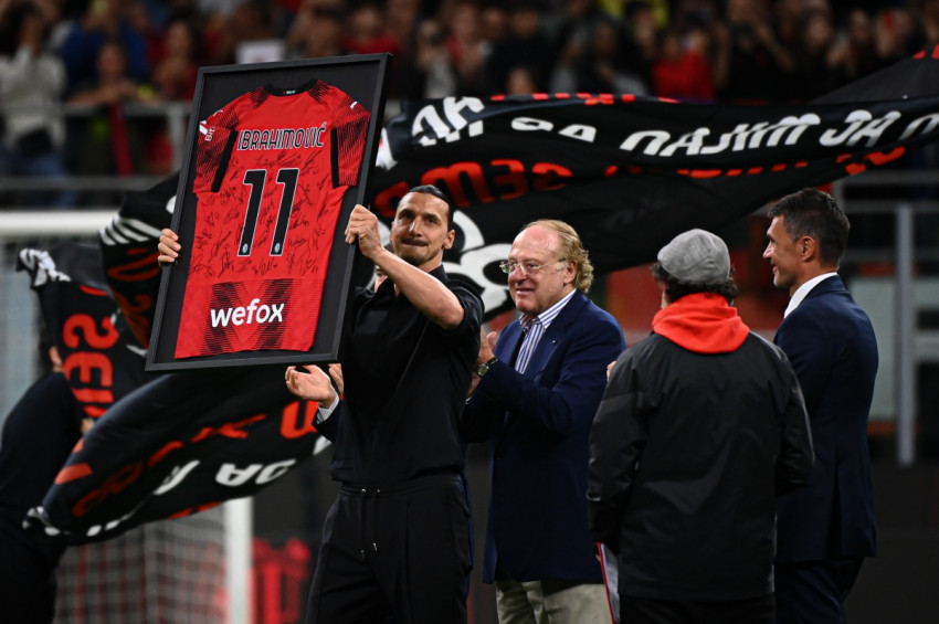 Zlatan İbrahimovic, futbolculuğa veda etti