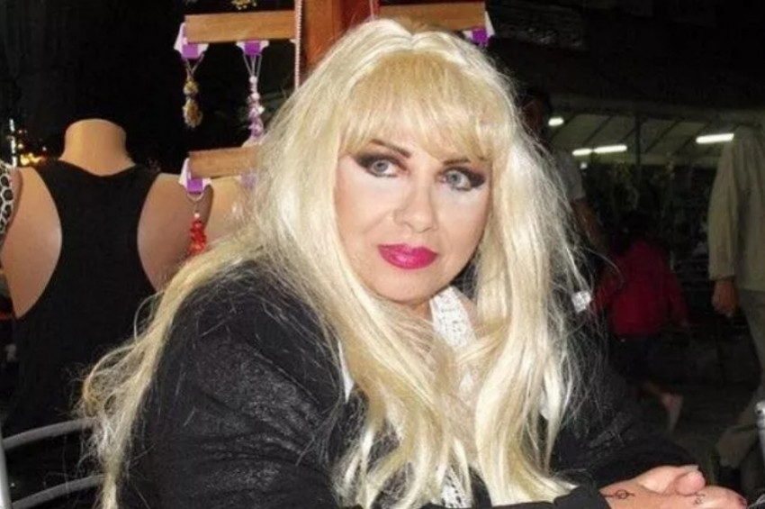 Sanatçı Yıldız Tezcan vefat etti