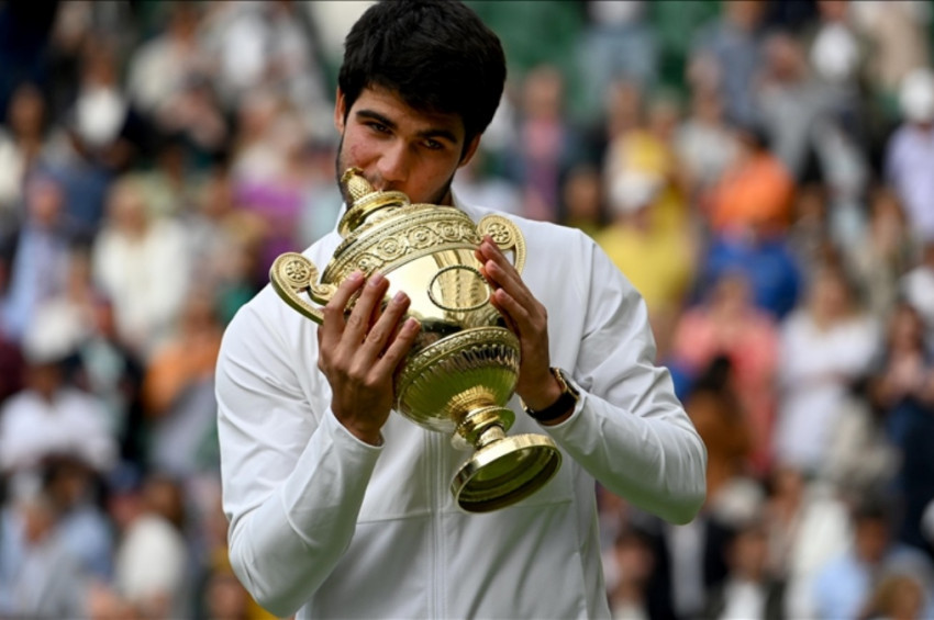 Carlos Alcaraz 2023 Wimbledon şampiyonu
