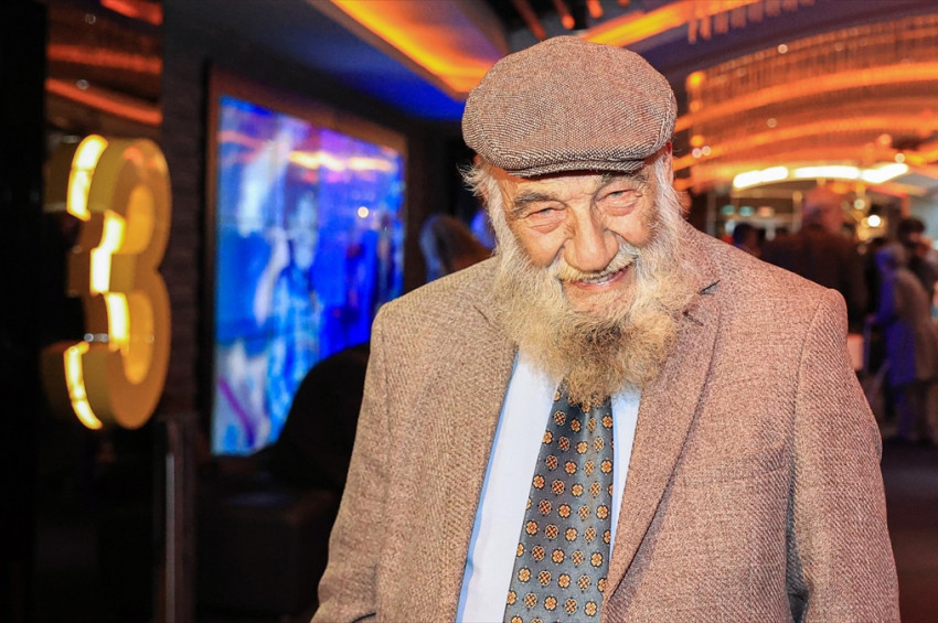 Ünlü tiyatro ve sinema sanatçısı Yılmaz Gruda vefat etti