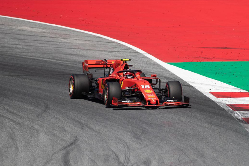 F1 rekabetinde pilotlar bu hafta Belçikada yarışacak