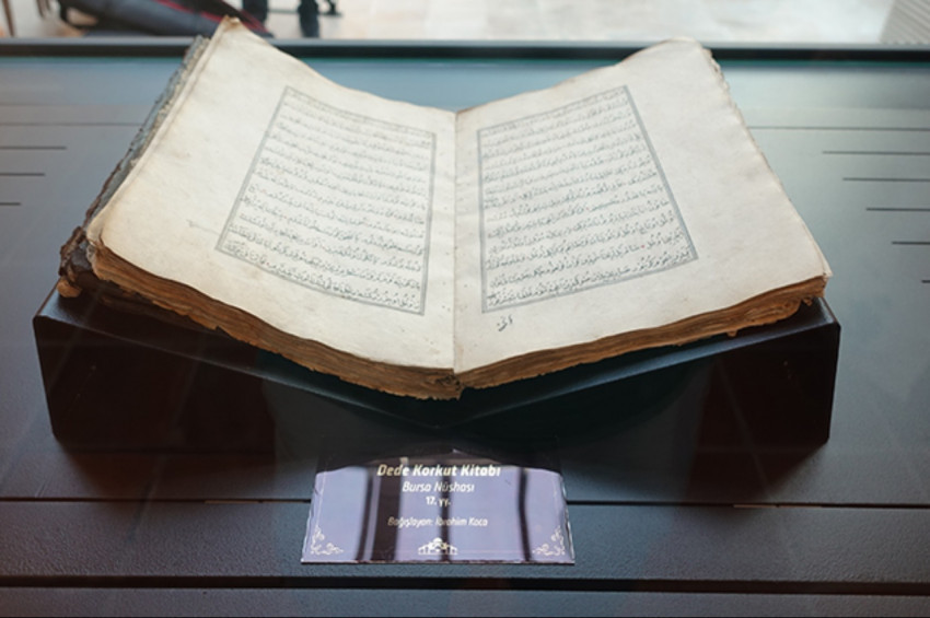 Dede Korkut Kitabı Bursa Yazmasının tıpkıbasımı yayınlandı