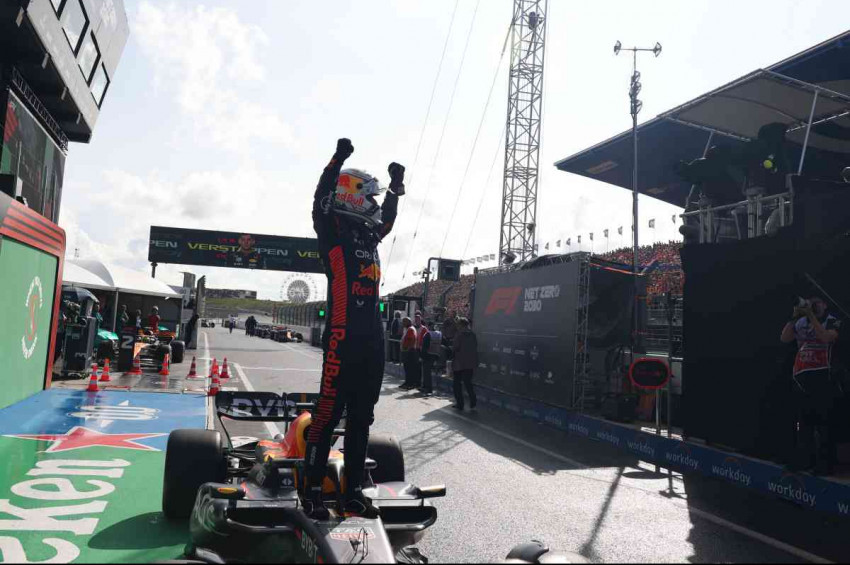F1 Hollanda Grand Prixinde ilk cep Max Verstappenin oldu