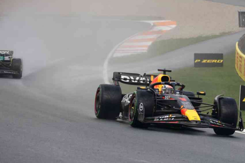 Hollanda Grand Prixde Max Verstappen, Fernando Alonsoyu 3.7 saniye ile geçti