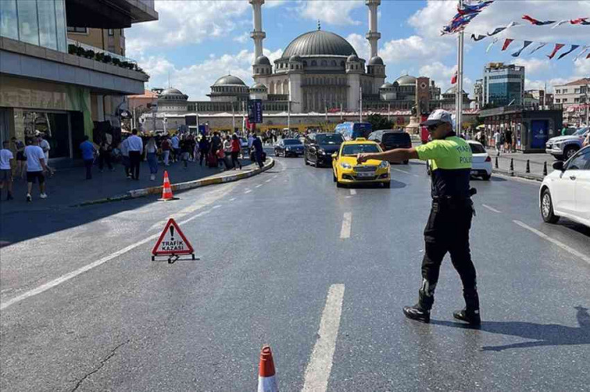  Polis, İstanbulda taksici terörünü durdurmak için ilk adımı attı