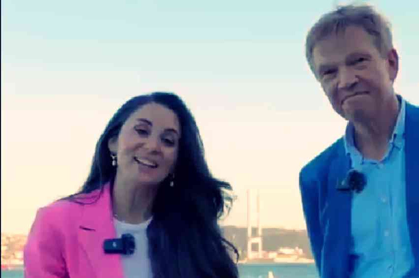 Hollanda Büyükelçisi depremzedeler için İstanbul Boğazını yüzerek geçecek